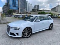 Selling Pearl White Audi RS4 2014 in Pasig
