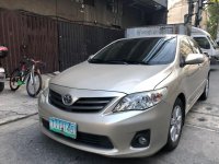 Selling Pearl White Toyota Corolla Altis 2011 in Mandaluyong