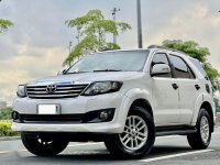 Selling White Toyota Fortuner 2012 in Makati