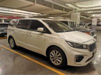 Selling Pearl White Kia Carnival 2016 in Muntinlupa