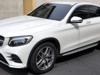White Mercedes-Benz GLC250 2017 for sale in Quezon 