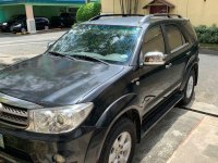 Selling Grey Toyota Fortuner 2009 in Pateros