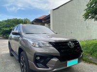 Selling Silver Toyota Fortuner 2018 in Manila