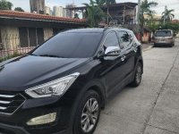 Selling Black Hyundai Santa Fe 2015 in Cebu 