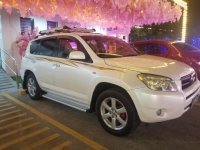 Pearl White Toyota RAV4 2007 for sale in Santa Ana