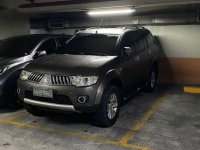 Selling Grey Mitsubishi Montero 2012 in Manila