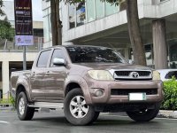 Selling Purple Toyota Hilux 2011 in Makati