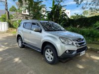 Selling Purple Isuzu Mu-X 2015 in Quezon City