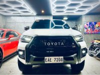Bronze Toyota Hilux 2022 for sale in Automatic