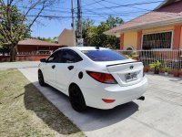 Sell White 2015 Hyundai Accent in Guagua