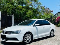 Selling White Volkswagen Jetta 2016 in Parañaque