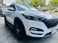 White Hyundai Tucson 2017 for sale in Automatic