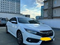 White Honda Civic 2018 for sale in Automatic