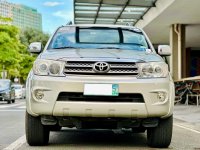 White Toyota Fortuner 2011 for sale in Makati