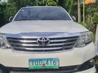 White Toyota Fortuner 2013 for sale in Manila