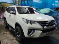 Selling White Toyota Fortuner 2017 in Manila