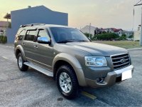 Selling White Ford Everest 2007 in Parañaque