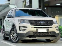 Selling White Ford Explorer 2016 in Makati