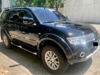 White Mitsubishi Montero sport 2013 for sale in Manual