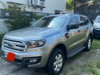 Selling White Ford Everest 2016 in Quezon City