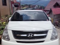 Selling White Hyundai Starex 2014 in Manila