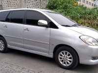 Selling White Toyota Innova 2006 in Valenzuela