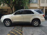 White Toyota Fortuner 2006 for sale in Pasig