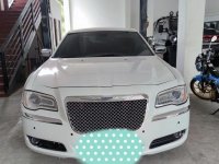 White Chrysler 300c 2013 for sale in Daraga
