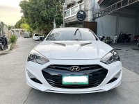 White Hyundai Genesis 2012 for sale in Automatic