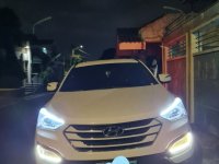 Selling White Hyundai Santa Fe 2013 in Marilao