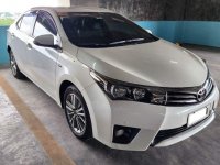 Selling White Toyota Corolla altis 2016 in Pateros