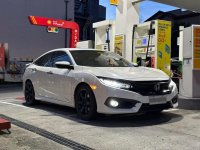 Sell White 2017 Honda Civic in Manila