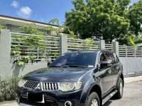 Selling White Mitsubishi Montero 2012 in Las Piñas