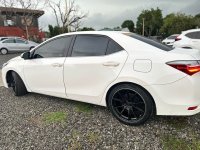 White Toyota Corolla altis 2018 for sale in Manual