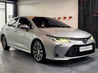 Selling Silver Toyota Altis 2020 in Manila