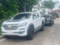 Selling White Chevrolet Colorado 2019 in Mandaluyong