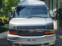 Selling White Chevrolet Express 2011 in Pasig