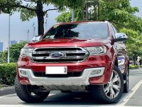 Selling White Ford Everest 2016 in Makati