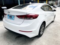 Selling White Hyundai Elantra 2018 in Quezon City