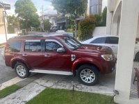 Selling White Ford Everest 2013 in Muntinlupa