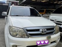 Selling White Toyota Fortuner 2007 in Taytay