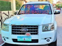 Sell White 2008 Ford Everest in Caloocan