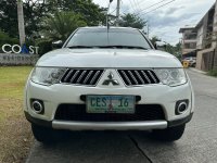 Selling White Mitsubishi Montero sport 2012 in Las Piñas