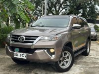 Selling White Toyota Fortuner 2018 in Manila