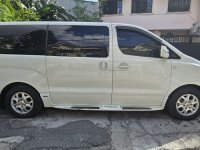 Sell White 2011 Hyundai Starex in Caloocan