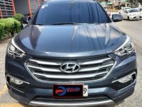 White Hyundai Santa Fe 2018 for sale in Manila