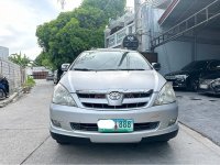 Selling White Toyota Innova 2006 in Bacoor