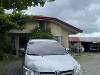 Selling White Toyota Innova 2014 in Caloocan