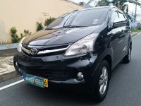 Selling White Toyota Avanza 2012 in Manila