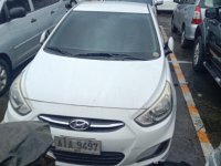 White Hyundai Accent 2015 for sale in Manual